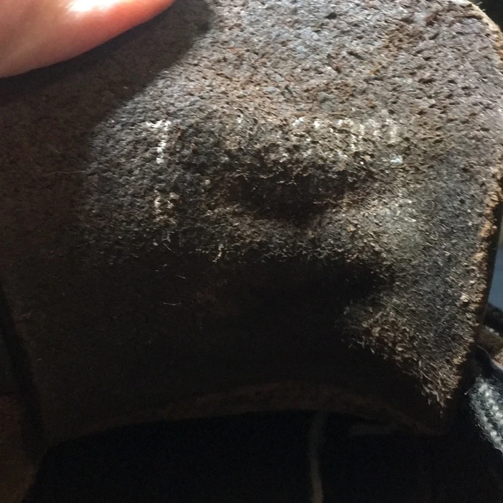 Eastland womens brown leather hiking boot size 7.